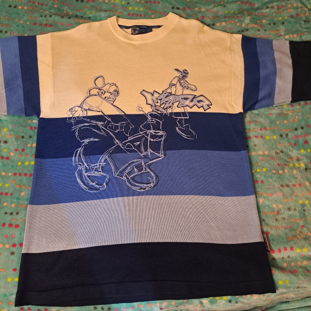 Impaq streetwear. Blue & White short sleeve sweater. Size XL NWOT